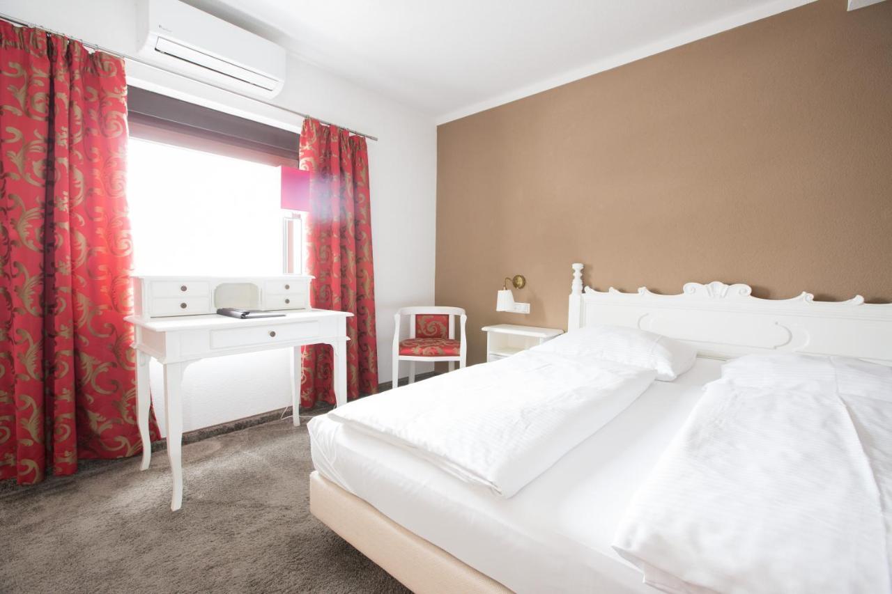 Boutiquehotel Goldhahn Bio Sport & Wellness Aalen Exteriör bild