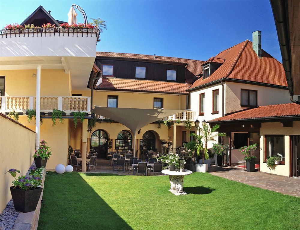 Boutiquehotel Goldhahn Bio Sport & Wellness Aalen Exteriör bild