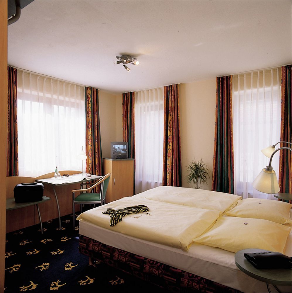 Boutiquehotel Goldhahn Bio Sport & Wellness Aalen Exteriör bild