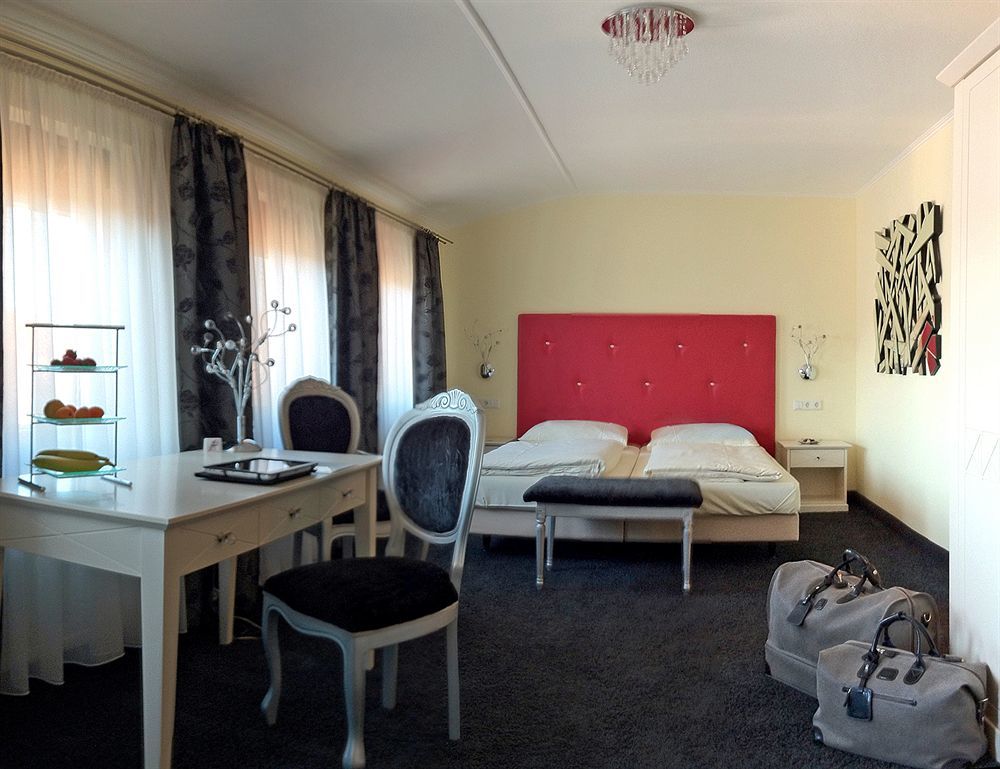 Boutiquehotel Goldhahn Bio Sport & Wellness Aalen Exteriör bild